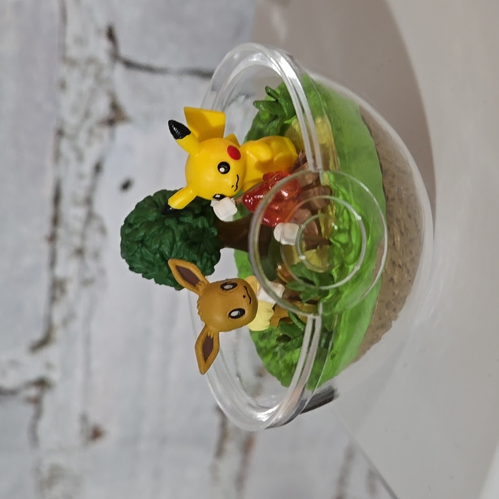Pokemon Pikachu and Eevee Re-ment Terrarium Figure